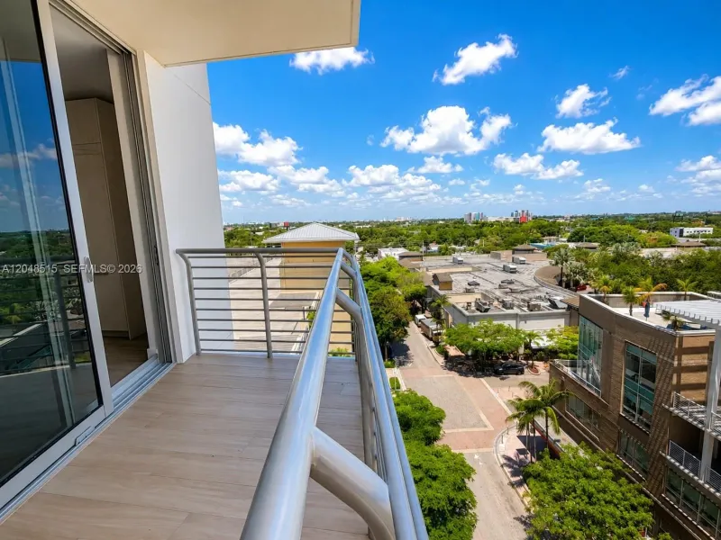 90 NE 32nd St #814, photo 4