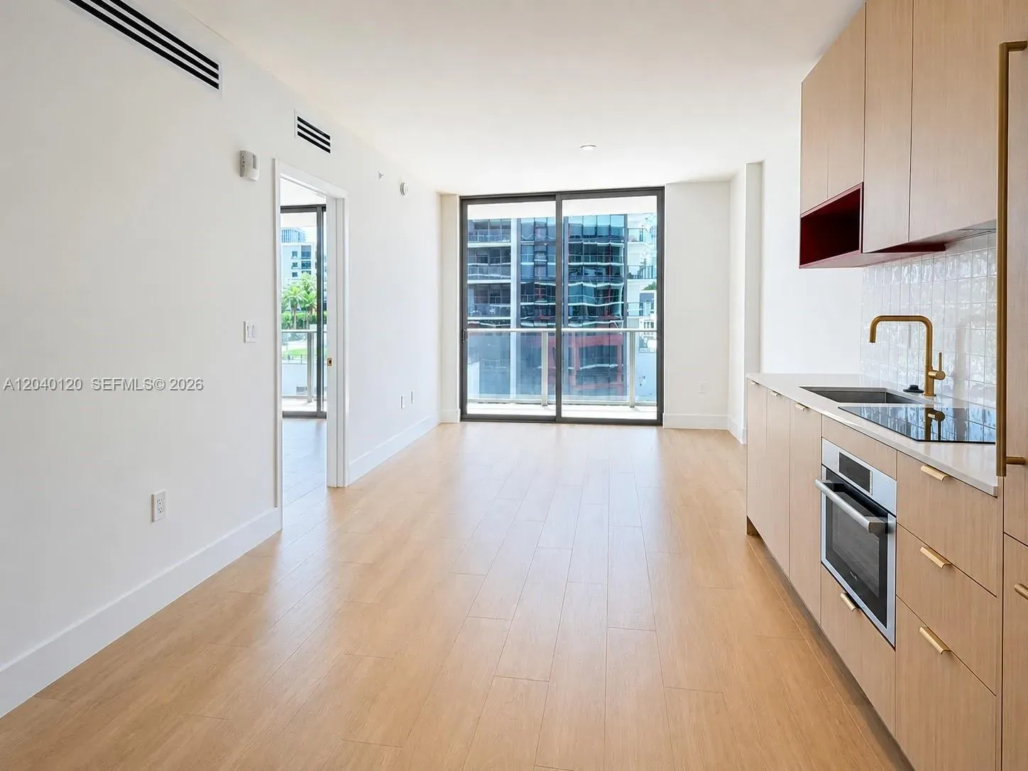 90 NE 32nd St #705, photo 1